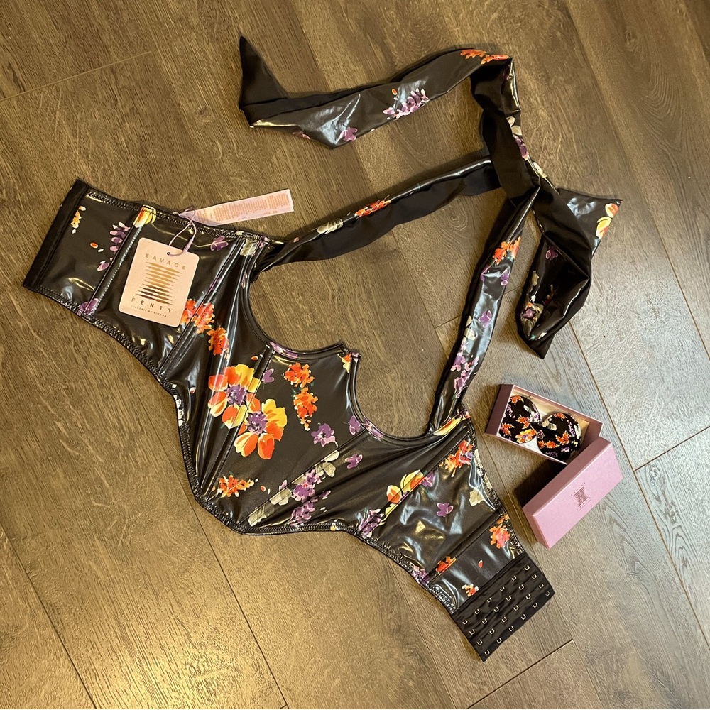 Savage X Fenty nightblooms cupless corset and matching pasties